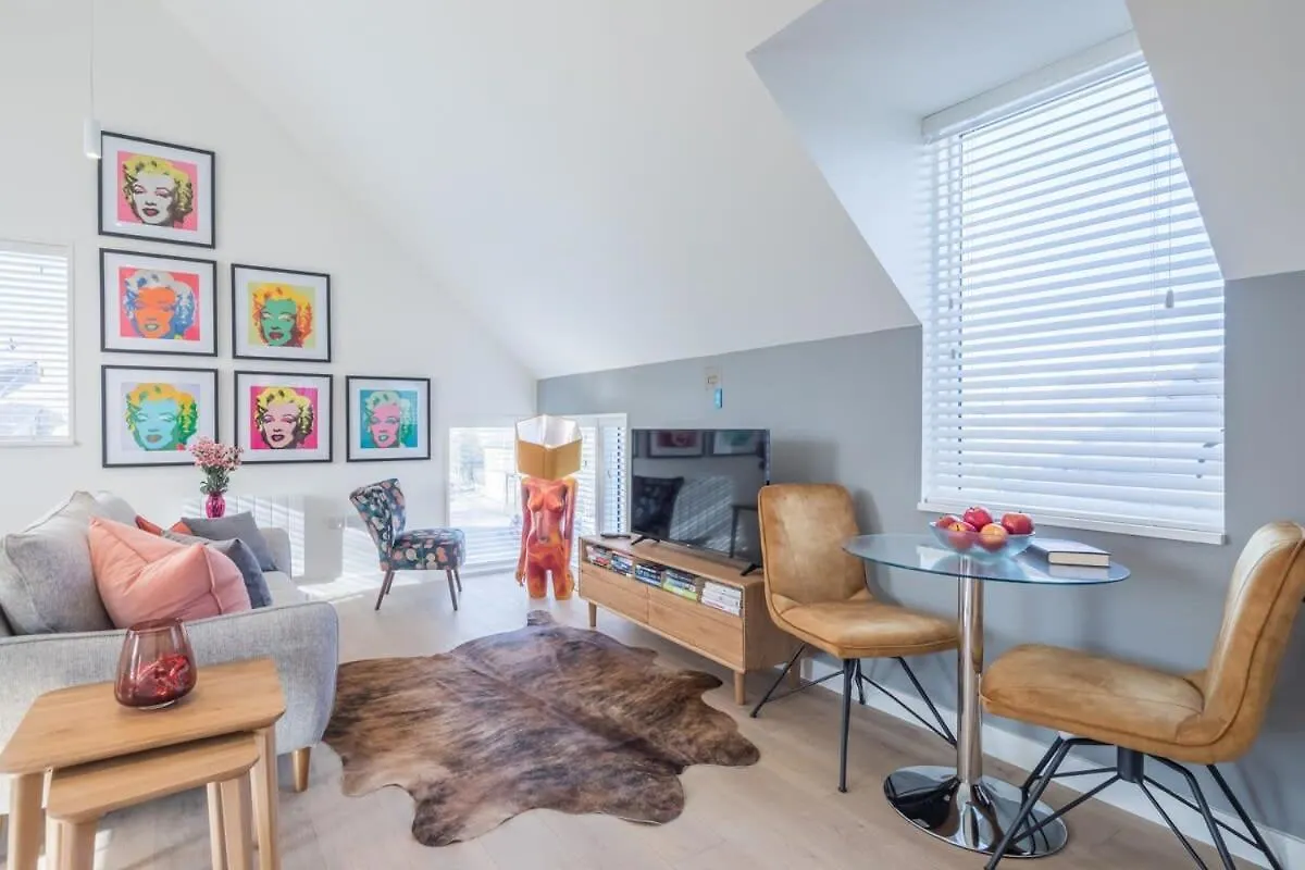 Luxury City Centre Flat With Stunning Water View Apartment Cambridge