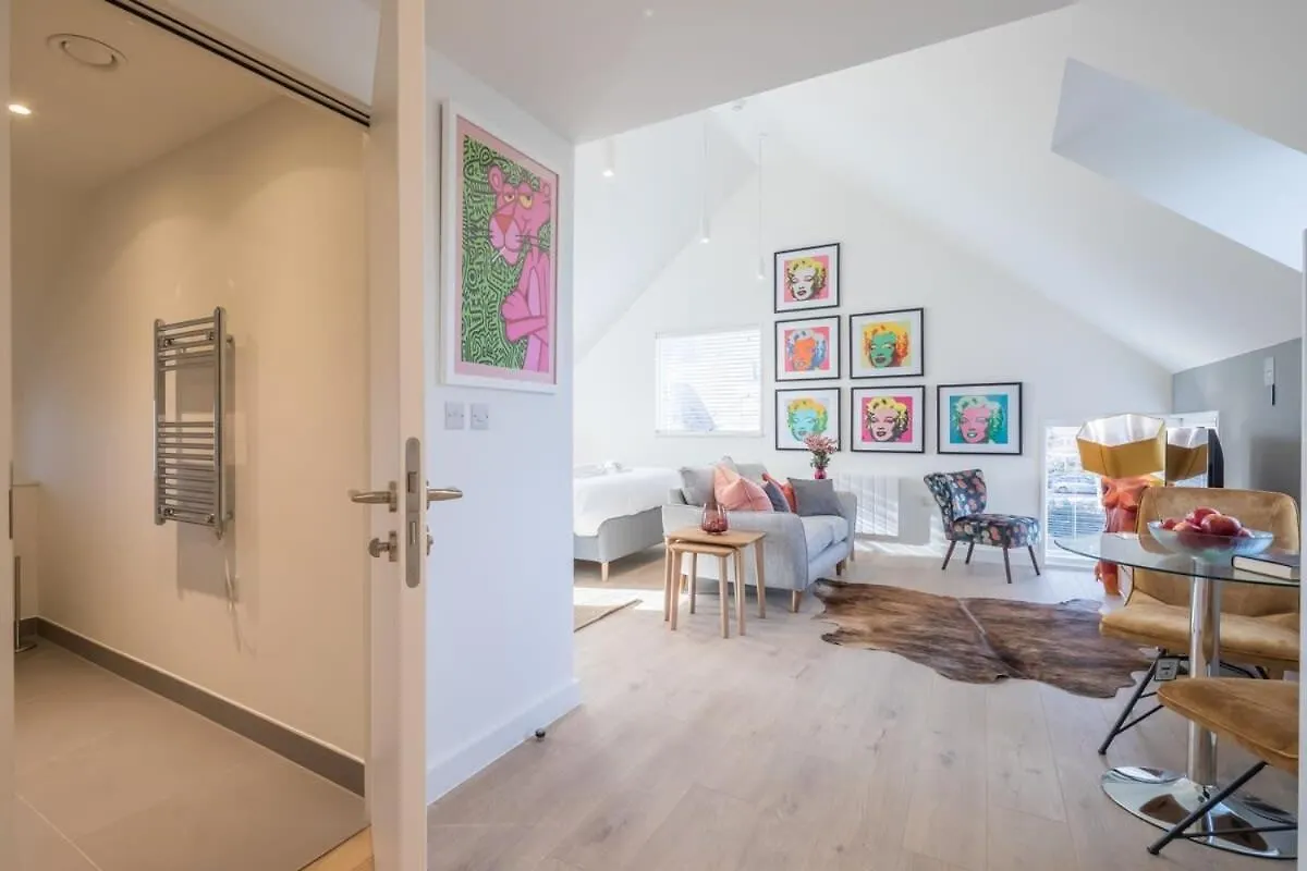 Luxury City Centre Flat With Stunning Water View Apartment Cambridge