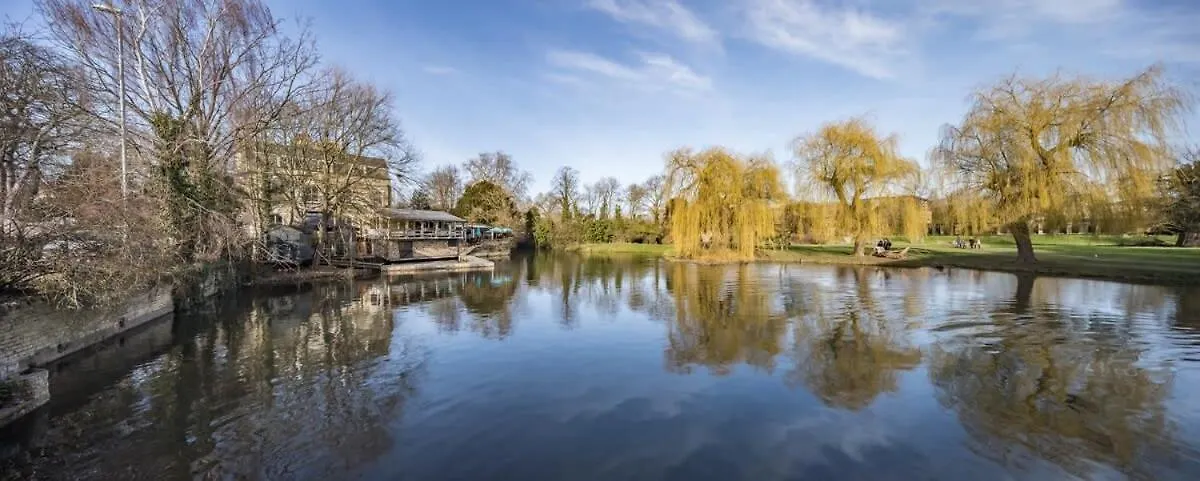 Luxury City Centre Flat With Stunning Water View Apartment Cambridge